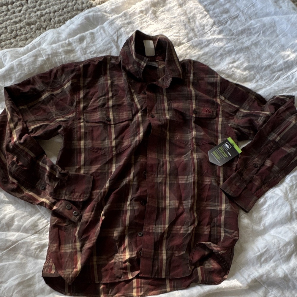 REI Men's Adventures Plaid Button-Up Long Sleeve Collared Shirt Size M Burgundy